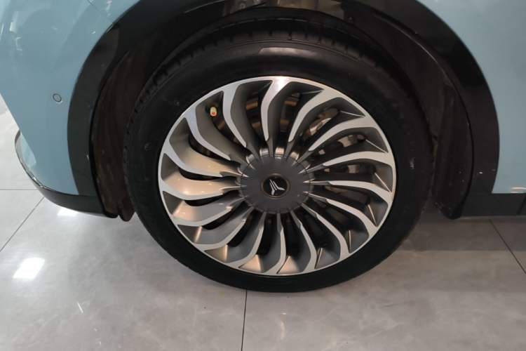 Used VOYAH FREE 2021 Four-Wheel Drive Standard Range-Extended Exclusive Luxury Package Left Front Wheel Hub