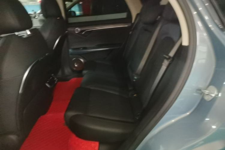 Used VOYAH FREE 2021 Four-Wheel Drive Standard Range-Extended Exclusive Luxury Package Left Rear Seat