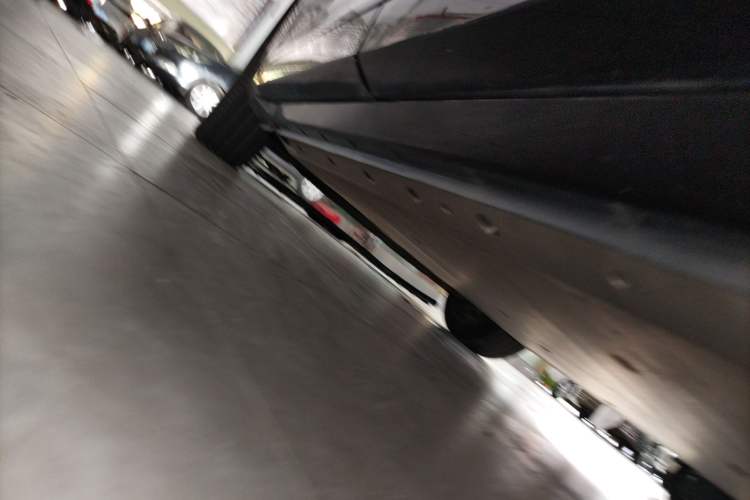 Used VOYAH FREE 2021 Two-Wheel Drive Standard Pure Electric City Edition Left Side Sill