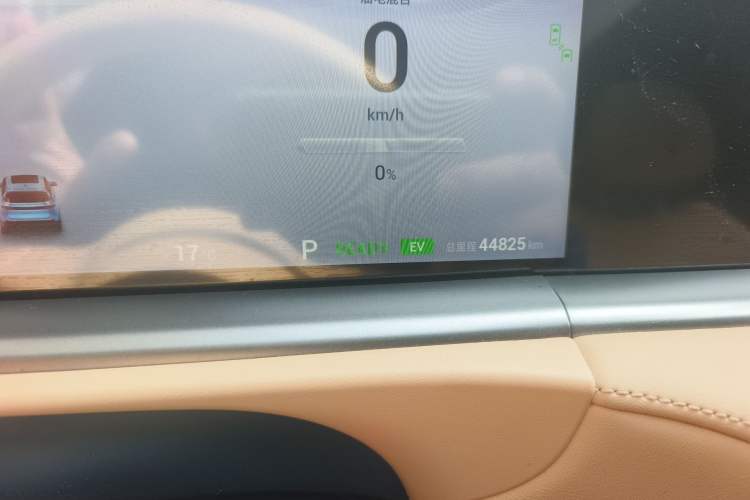 Used VOYAH FREE 2021 Four-Wheel Drive Standard Range-Extended Exclusive Luxury Package Odometer Close Up