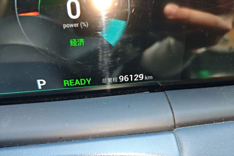 Used VOYAH FREE 2021 Four-Wheel Drive Standard All-Electric Exclusive Luxury Package Odometer Close Up