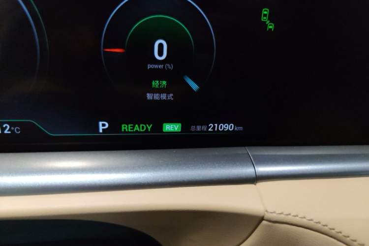 Used VOYAH FREE 2021 Four-Wheel Drive Standard Range-Extended Exclusive Luxury Package Odometer Close Up