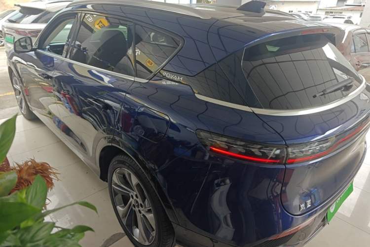 Used VOYAH FREE 2021 Four-Wheel Drive Standard Range-Extended Exclusive Luxury Package Rear Left 45 Deg