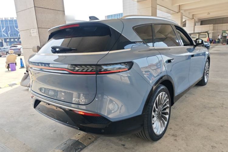Used VOYAH FREE 2021 Four-Wheel Drive Standard Range-Extended Exclusive Luxury Package Rear Right 45 Deg