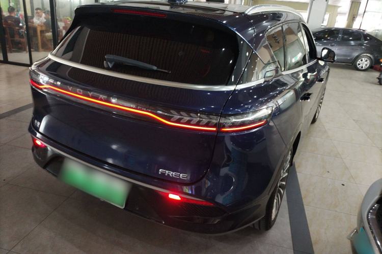 Used VOYAH FREE 2021 Two-Wheel Drive Standard Pure Electric City Edition Rear Right 45 Deg