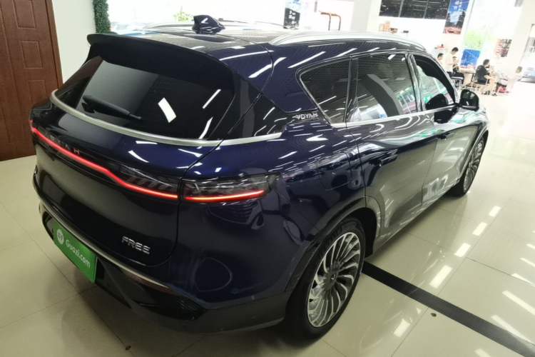 Used VOYAH FREE 2021 Four-Wheel Drive Standard Range-Extended Exclusive Luxury Package Rear Right 45 Deg