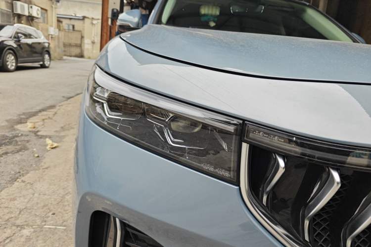 Used VOYAH FREE 2021 Four-Wheel Drive Standard Range-Extended Exclusive Luxury Package Right Front Headlight