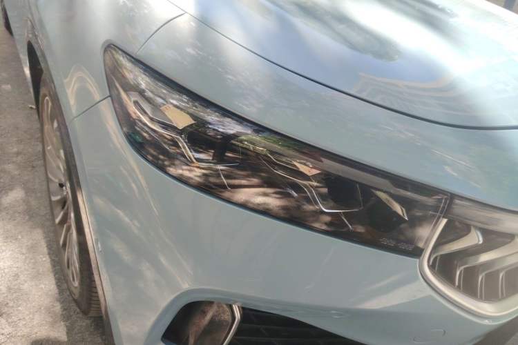 Used VOYAH FREE 2021 Four-Wheel Drive Extended-Range First Edition Commemorative Edition Exclusive Luxury Package Right Front Headlight
