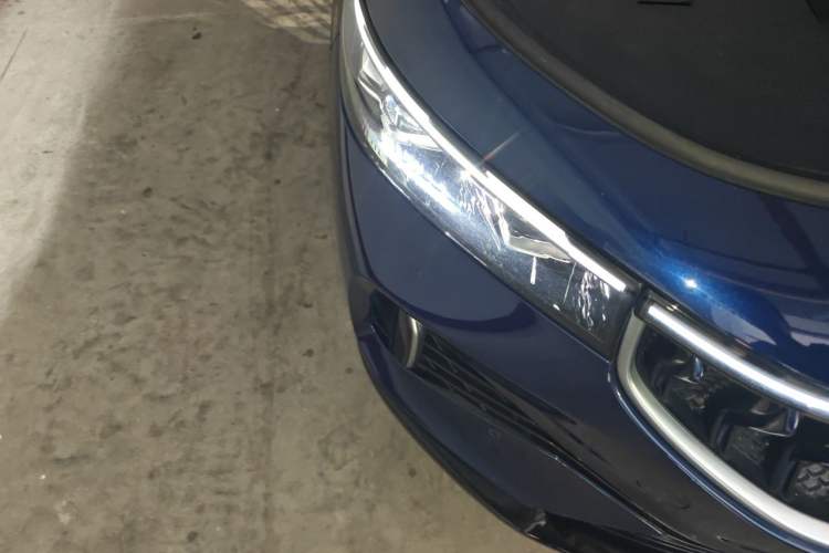 Used VOYAH FREE 2021 Four-Wheel Drive All-Electric First Edition Commemorative Edition Exclusive Luxury Package Right Front Headlight
