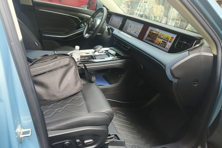 Used VOYAH FREE 2021 Four-Wheel Drive Extended-Range First Edition Commemorative Edition Exclusive Luxury Package Right Front Seat