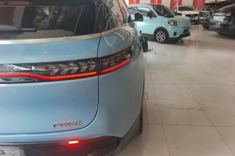 Used VOYAH FREE 2021 Four-Wheel Drive Standard All-Electric Exclusive Luxury Package Right Rear Taillight