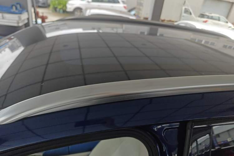 Used VOYAH FREE 2021 Four-Wheel Drive Standard Range-Extended Exclusive Luxury Package Roof