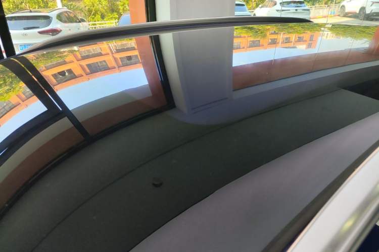 Used VOYAH FREE 2021 Four-Wheel Drive Standard Range-Extended Exclusive Luxury Package Roof