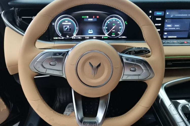 Used VOYAH FREE 2021 Four-Wheel Drive Standard Range-Extended Exclusive Luxury Package Steering Wheel