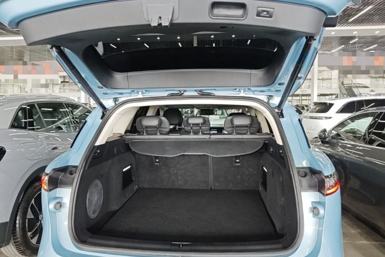 Used VOYAH FREE 2021 Four-Wheel Drive Standard Range-Extended Exclusive Luxury Package Trunk
