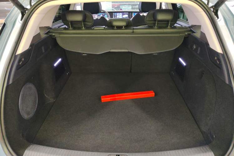 Used VOYAH FREE 2021 Four-Wheel Drive All-Electric First Edition Commemorative Edition Exclusive Luxury Package Trunk