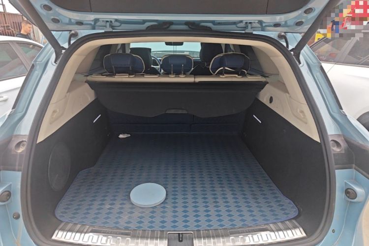 Used VOYAH FREE 2021 Four-Wheel Drive Extended-Range First-Edition Commemorative Model Trunk