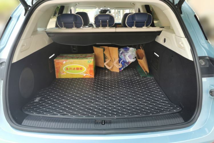 Used VOYAH FREE 2021 Four-Wheel Drive Standard Range-Extended Exclusive Luxury Package Trunk
