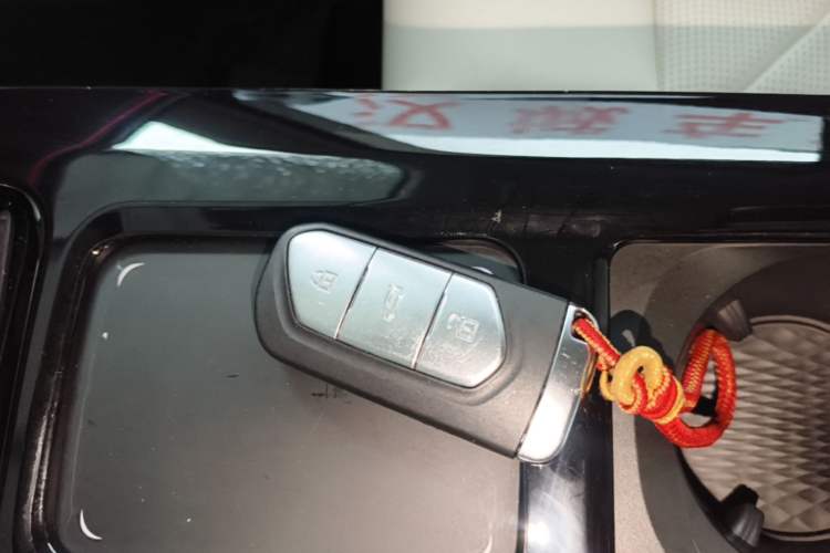 Used VOYAH FREE 2021 Four-Wheel Drive All-Electric First Edition Commemorative Edition Exclusive Luxury Package Vehicle Key
