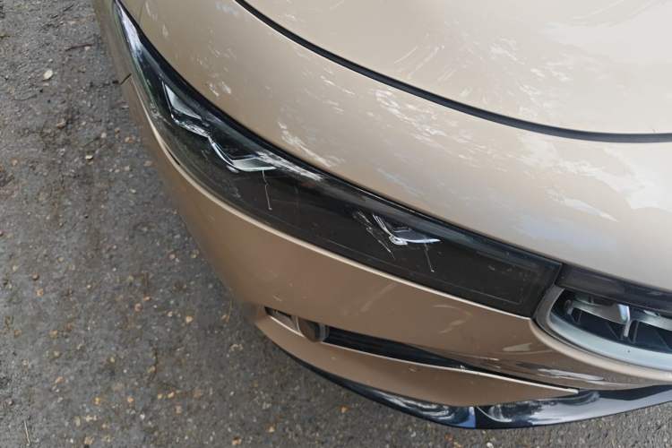 Used VOYAH FREE 2021 Four-Wheel Drive Standard Range-Extended Exclusive Luxury Package Right Front Headlight