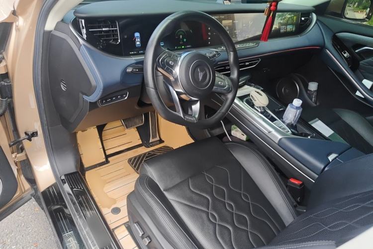 Used VOYAH FREE 2021 Four-Wheel Drive Standard Range-Extended Exclusive Luxury Package Steering Wheel