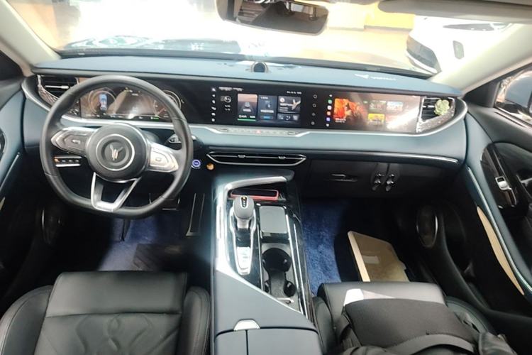 Used VOYAH FREE 2021 Four-Wheel Drive Standard Range-Extended Exclusive Luxury Package Center Console