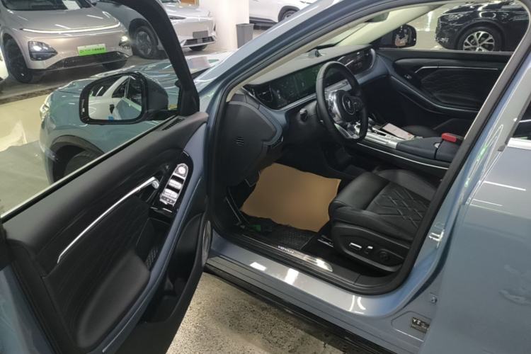Used VOYAH FREE 2021 Four-Wheel Drive Standard Range-Extended Exclusive Luxury Package Driver Seat