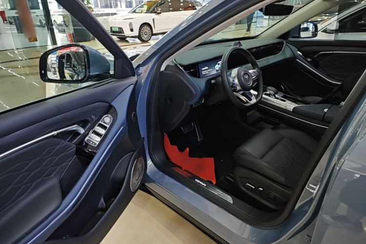 Used VOYAH FREE 2021 Four-Wheel Drive Standard All-Electric Exclusive Luxury Package Driver Seat
