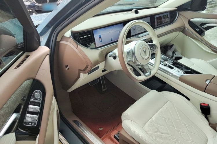 Used VOYAH FREE 2021 Four-Wheel Drive Standard Range-Extended Exclusive Luxury Package Driver Seat