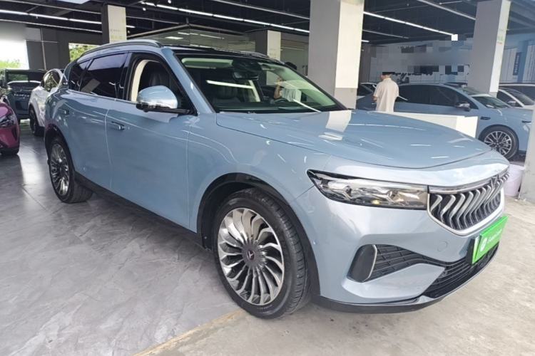 Used VOYAH FREE 2021 Four-Wheel Drive Standard Range-Extended Exclusive Luxury Package Front Right 45 Deg