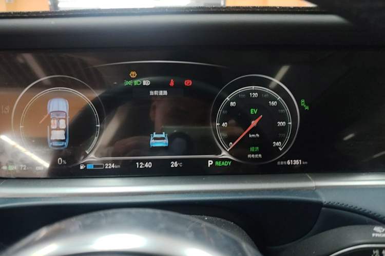 Used VOYAH FREE 2021 Four-Wheel Drive Standard Range-Extended Exclusive Luxury Package Instrument Cluster