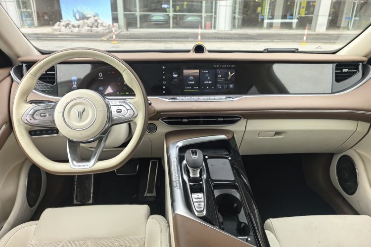 Used VOYAH FREE 2021 Four-Wheel Drive Standard Range-Extended Exclusive Luxury Package Interior 2