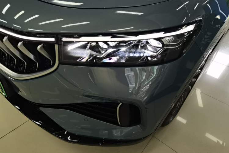 Used VOYAH FREE 2021 Four-Wheel Drive Standard All-Electric Exclusive Luxury Package Left Front Headlight