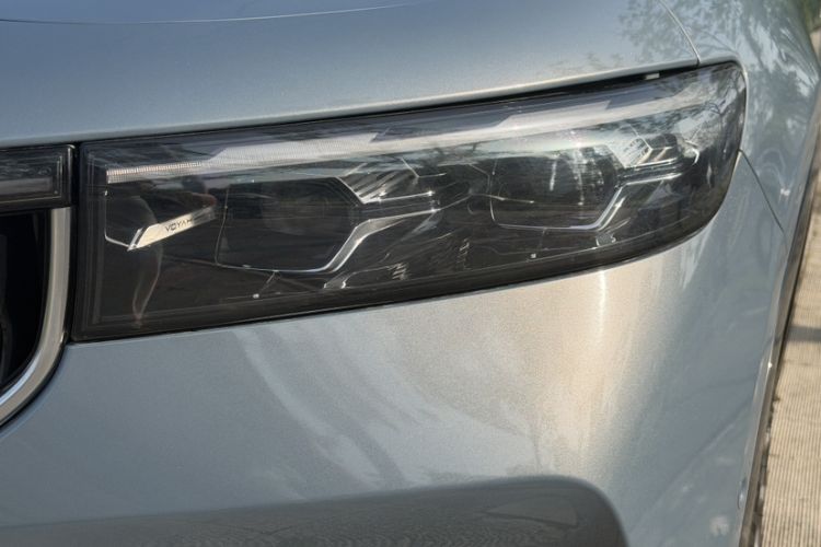Used VOYAH FREE 2021 Four-Wheel Drive Standard Range-Extended Exclusive Luxury Package Left Front Headlight