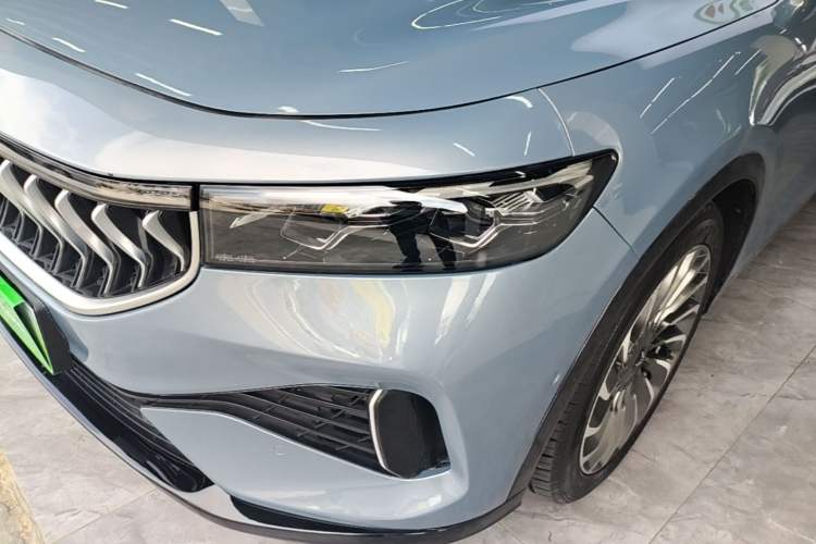 Used VOYAH FREE 2021 Four-Wheel Drive Standard Range-Extended Exclusive Luxury Package Left Front Headlight