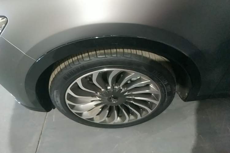 Used VOYAH FREE 2021 Four-Wheel Drive All-Electric First Edition Commemorative Edition Exclusive Luxury Package Left Front Wheel Hub