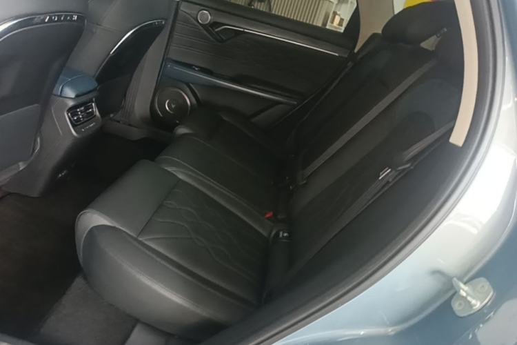 Used VOYAH FREE 2021 Four-Wheel Drive Standard Range-Extended Exclusive Luxury Package Left Rear Seat