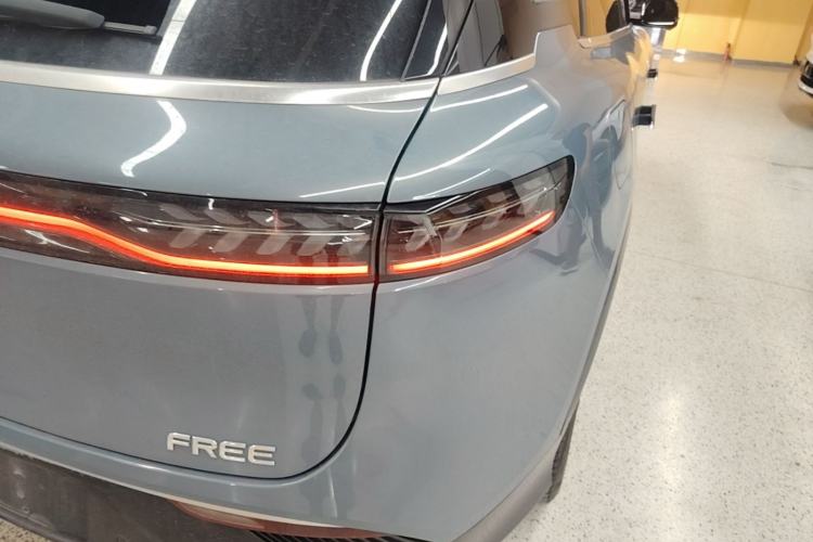 Used VOYAH FREE 2021 Four-Wheel Drive Standard Range-Extended Exclusive Luxury Package Right Rear Taillight