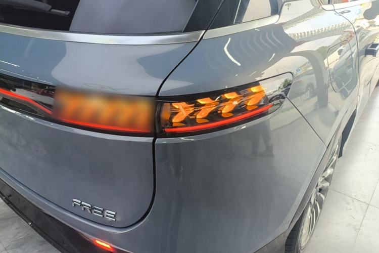 Used VOYAH FREE 2021 Four-Wheel Drive Standard Range-Extended Exclusive Luxury Package Right Rear Taillight