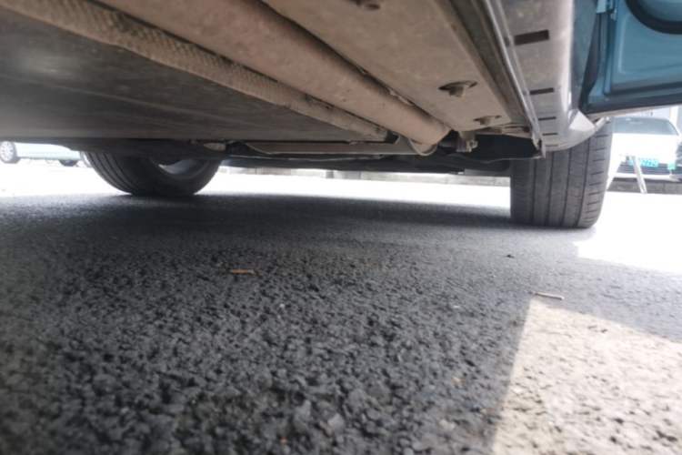 Used VOYAH FREE 2021 Four-Wheel Drive Standard Range-Extended Version Right Side Sill