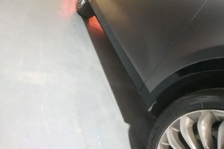 Used VOYAH FREE 2021 Four-Wheel Drive All-Electric First Edition Commemorative Edition Exclusive Luxury Package Right Side Sill
