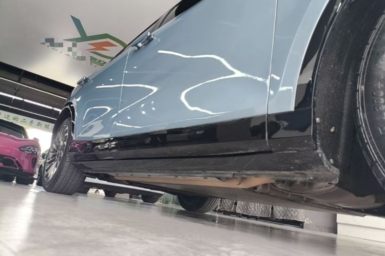 Used VOYAH FREE 2021 Four-Wheel Drive Standard Range-Extended Exclusive Luxury Package Right Side Sill