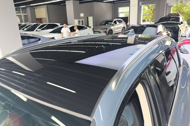 Used VOYAH FREE 2021 Four-Wheel Drive Standard Range-Extended Exclusive Luxury Package Roof