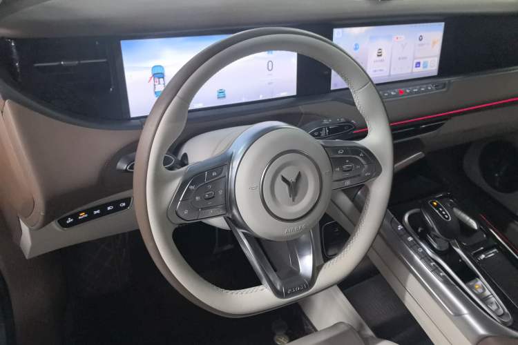 Used VOYAH FREE 2021 Four-Wheel Drive All-Electric First Edition Commemorative Edition Exclusive Luxury Package Steering Wheel