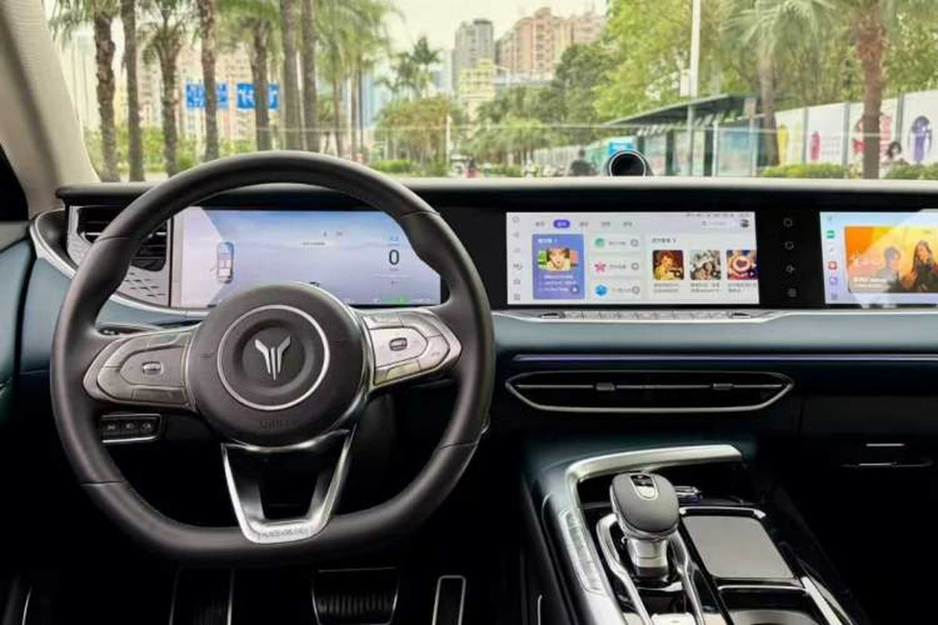 Used VOYAH FREE 2021 Four-Wheel Drive Standard Range-Extended Exclusive Luxury Package Steering Wheel