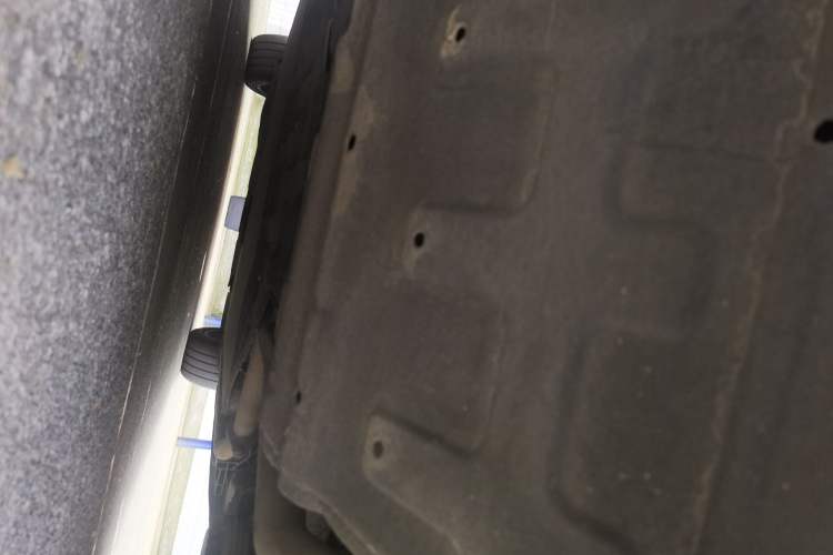 Used VOYAH FREE 2021 Four-Wheel Drive Extended-Range First-Edition Commemorative Model Chassis Rear