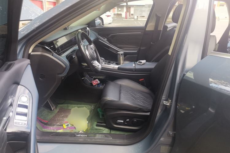 Used VOYAH FREE 2021 Four-Wheel Drive Extended-Range First-Edition Commemorative Model Left Front Seat