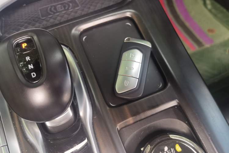 Used VOYAH FREE 2021 Four-Wheel Drive Extended-Range First-Edition Commemorative Model Vehicle Key