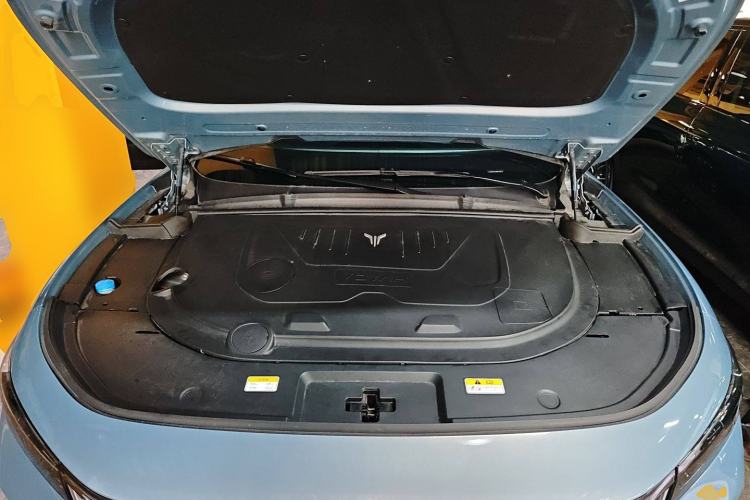 Used VOYAH FREE 2021 Four-Wheel Drive Standard Range-Extended Exclusive Luxury Package Engine Bay