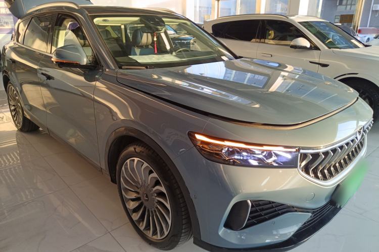 Used VOYAH FREE 2021 Four-Wheel Drive Standard All-Electric Exclusive Luxury Package Front Right 45 Deg